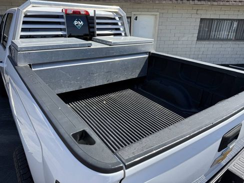 Used 2016 Chevrolet Silverado 2500 LT AWD/4WD image 9
