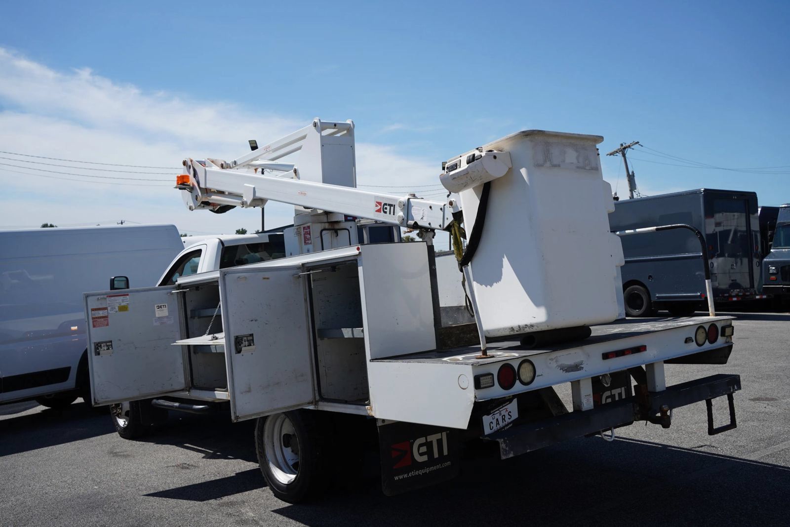 Used 2015 RAM 5500 Tradesman w/ Cold Weather Group AWD/4WD image 1