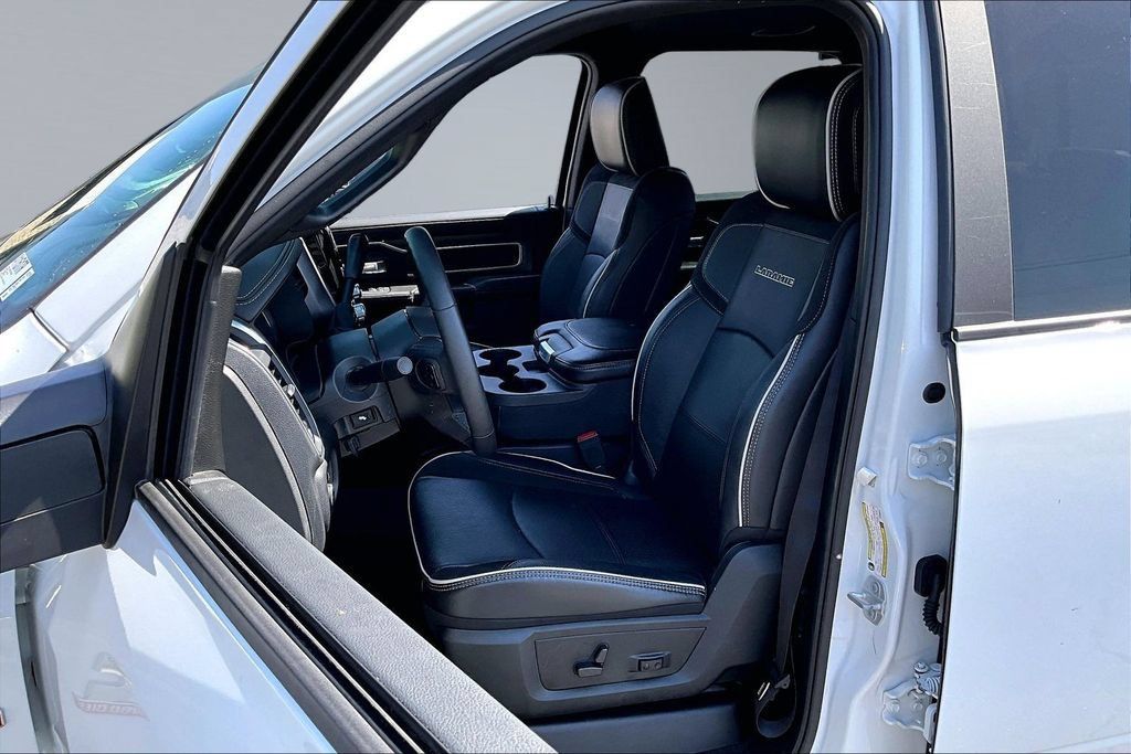 Certified 2026 RAM 2500 Laramie AWD/4WD image 3