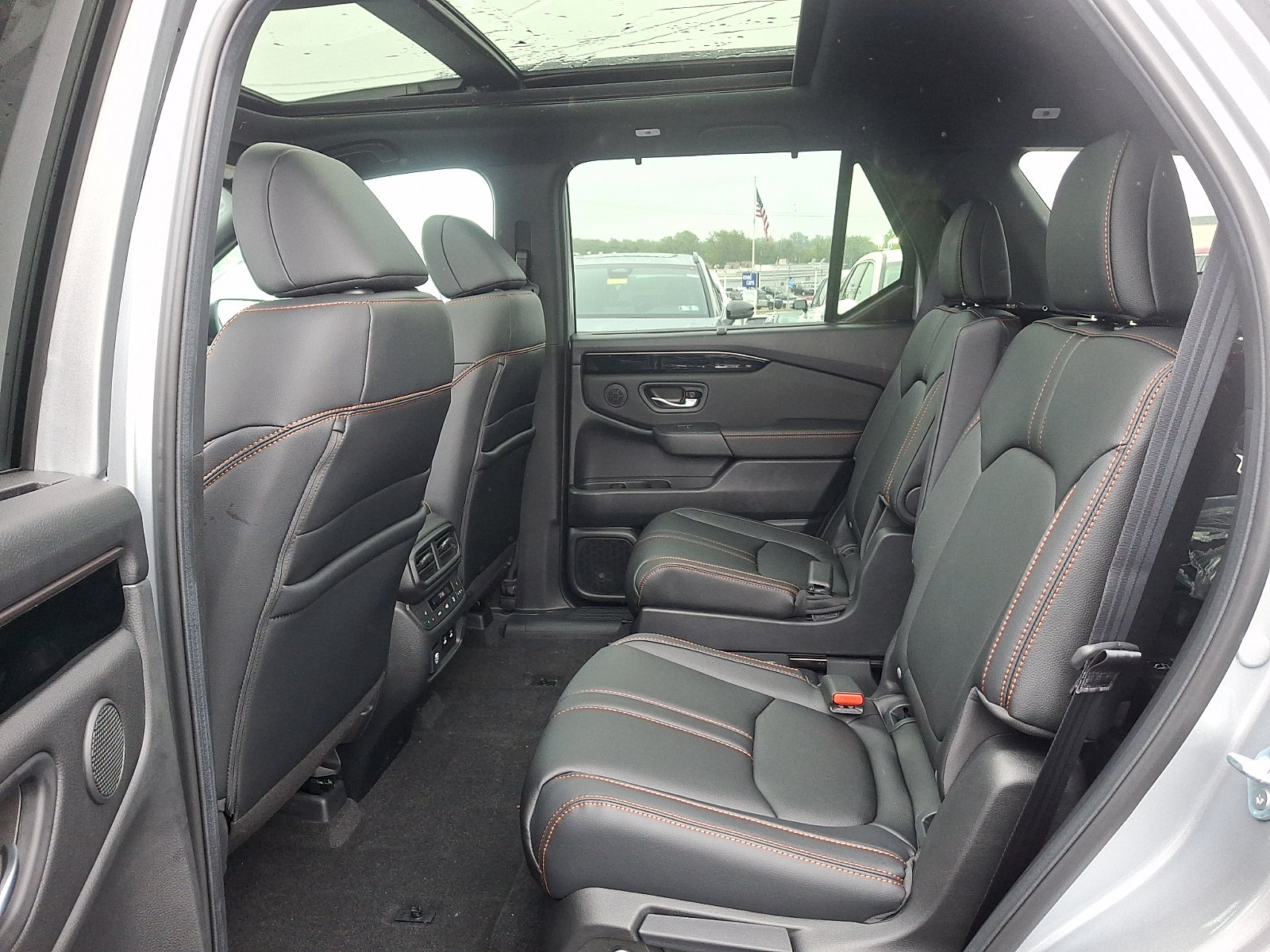 New 2026 Honda Pilot TrailSport image 5