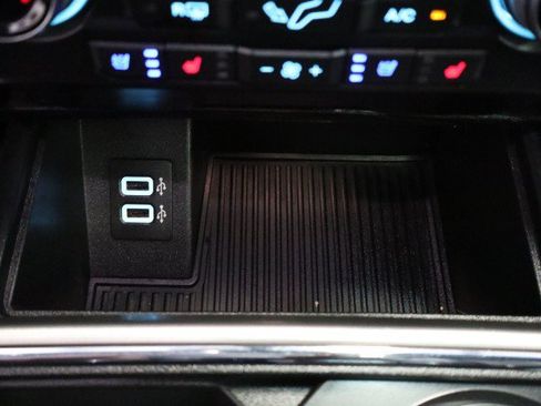 Used 2019 Ford F250 Platinum w/ Platinum Ultimate Package AWD/4WD image 53