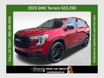 Used 2023 GMC Terrain SLE w/ Driver Convenience Package