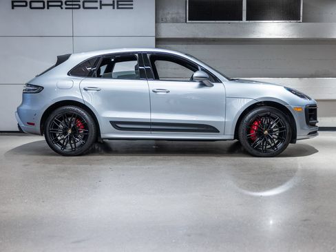 Used 2022 Porsche Macan GTS AWD/4WD image 18