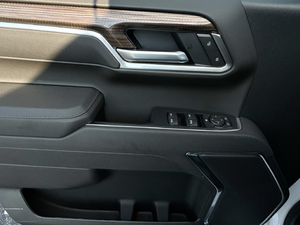 New 2026 Chevrolet Silverado 1500 RST AWD/4WD image 15