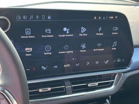 New 2025 Chevrolet Equinox EV LT image 20