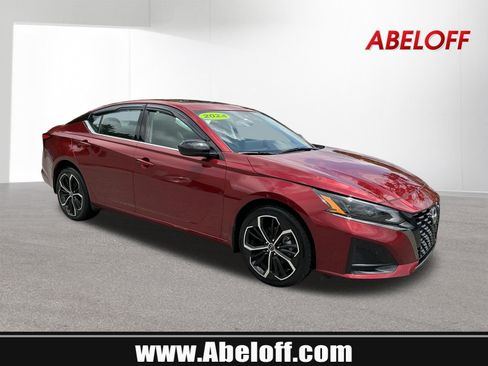 Used 2024 Nissan Altima 2.5 SR w/ SR Premium Package AWD/4WD image 1