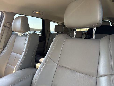 Used 2011 Jeep Grand Cherokee Laredo AWD/4WD image 4