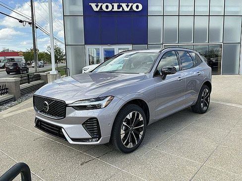 New 2026 Volvo XC60 B5 Plus w/ Protection Package Premier AWD/4WD image 3