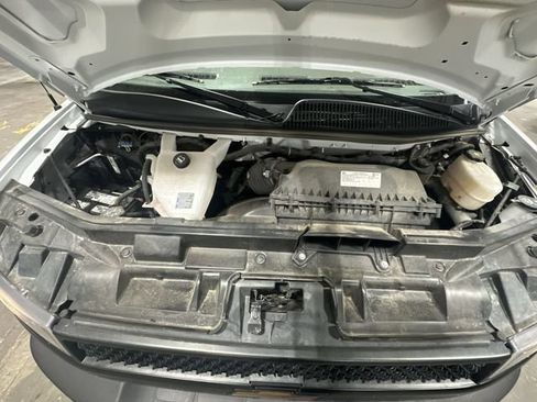 Used 2025 Chevrolet Express 3500 LS RWD image 22