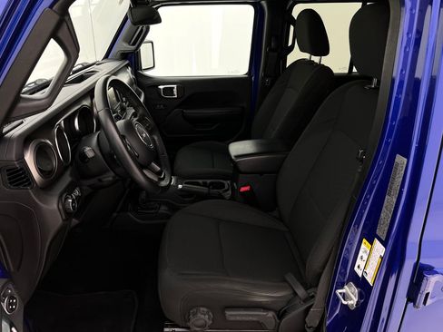 Used 2019 Jeep Wrangler Unlimited Sport S image 15