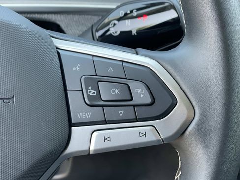 Certified 2025 Volkswagen Tiguan S FWD image 10