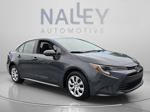 Used 2024 Toyota Corolla LE FWD image 7