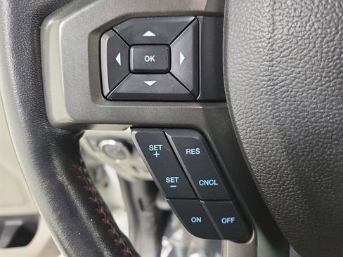 Used 2018 Ford F250 XLT w/ XLT Premium Package image 24