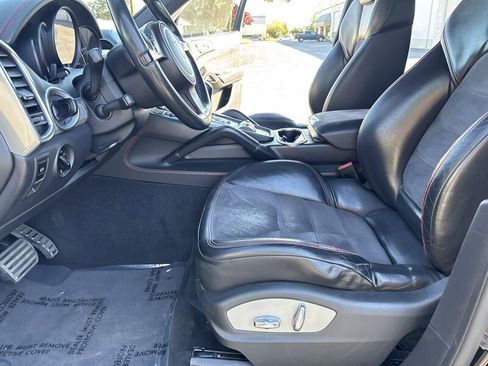 Used 2013 Porsche Cayenne GTS image 22