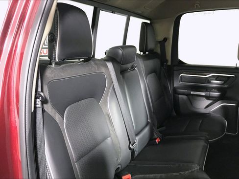 Used 2019 RAM 1500 Laramie image 11