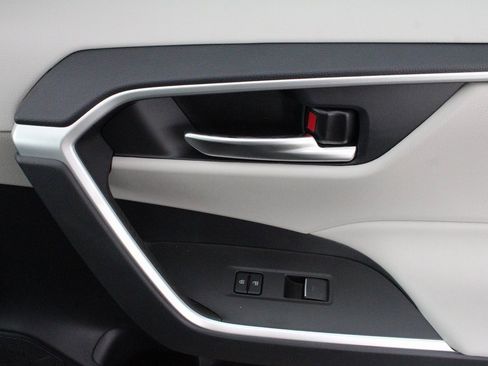 New 2025 Toyota RAV4 XLE Premium image 39