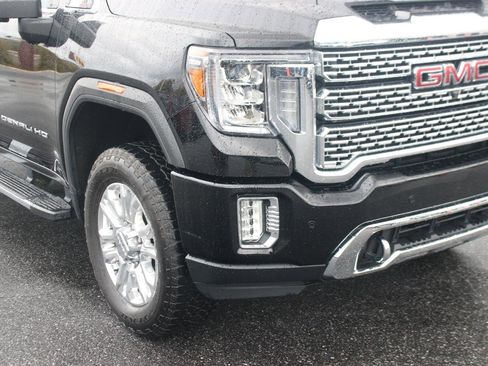 Used 2020 GMC Sierra 3500 Denali w/ Denali Ultimate Package image 9