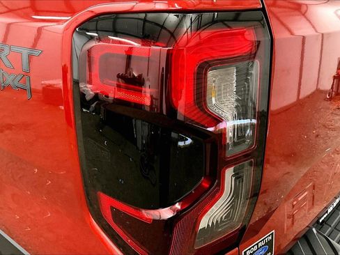 Certified 2024 Ford Ranger Lariat w/ Advanced Towing Package image 28