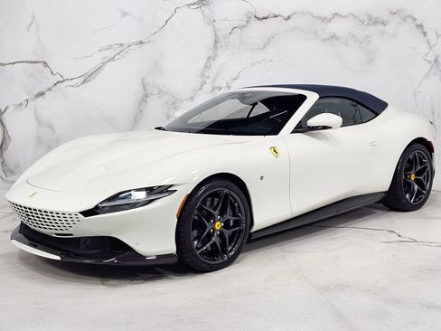 Used 2025 Ferrari Roma Spider image 18