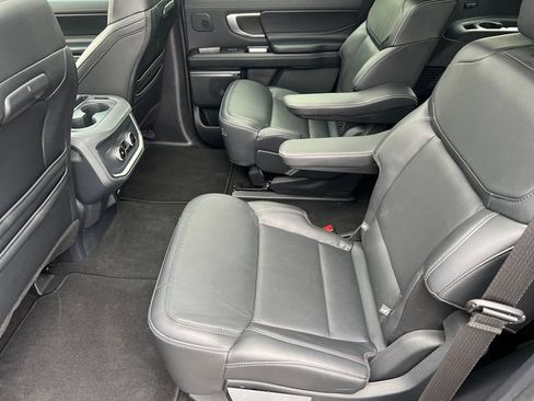 Used 2025 Ford Expedition Platinum w/ Stealth Performance Package AWD/4WD image 29