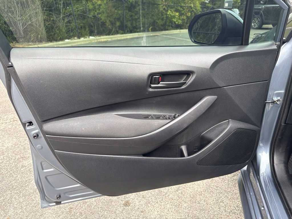 Used 2024 Toyota Corolla LE FWD image 13