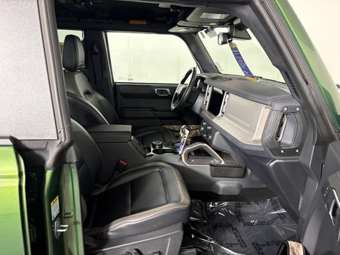 Certified 2025 Ford Bronco Outer Banks AWD/4WD image 35