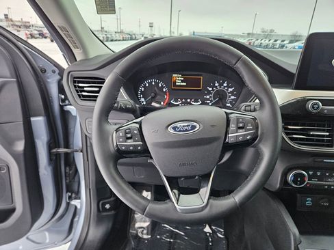 Used 2022 Ford Escape SEL image 18