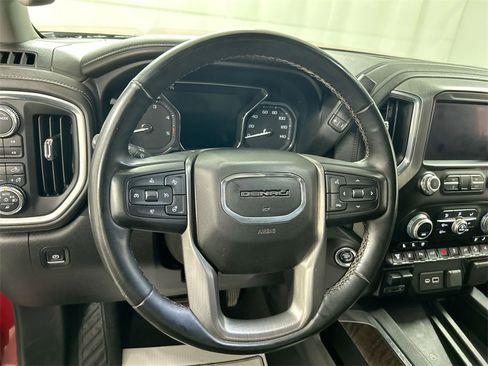 Used 2023 GMC Sierra 3500 Denali image 4