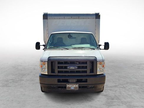 Used 2022 Ford E-350 and Econoline 350 Super Duty image 3