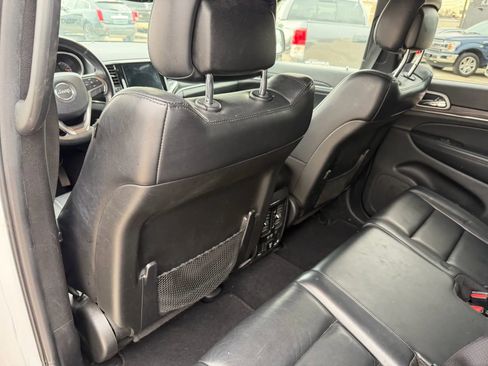 Used 2019 Jeep Grand Cherokee Limited image 33