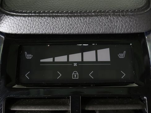 Used 2021 Volvo XC90 T6 Momentum w/ Climate Package image 59