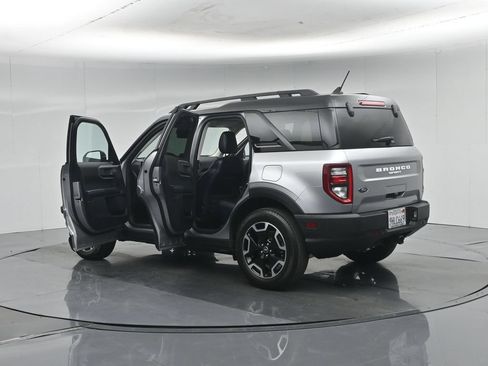 Certified 2023 Ford Bronco Sport Outer Banks w/ Tech Package AWD/4WD image 37