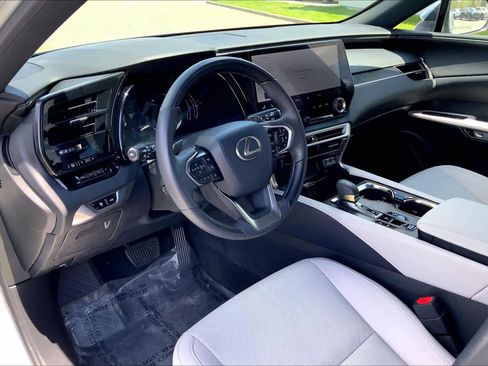 Used 2024 Lexus RX 350 Premium w/ Cold Area Package AWD/4WD image 18