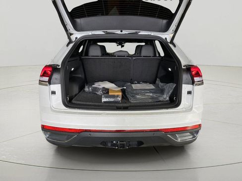 New 2026 Volkswagen Atlas Cross Sport SE AWD/4WD image 10