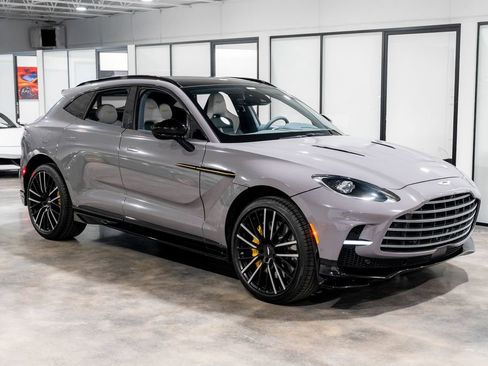 Used 2023 Aston Martin DBX 707 AWD/4WD image 30