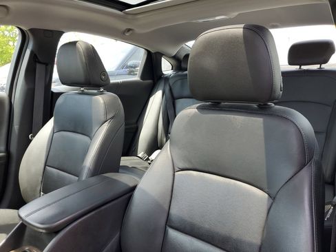 Used 2019 Chevrolet Malibu Premier w/ Sun and Wheel Package FWD image 11