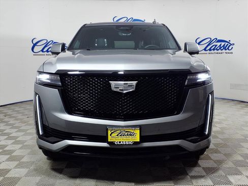 Used 2023 Cadillac Escalade Sport Platinum w/ LPO, ONYX Package image 3