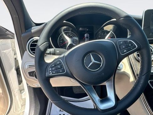 Used 2018 Mercedes-Benz C 300 Sedan w/ Premium Package image 18