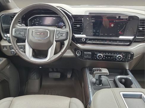 Used 2022 GMC Sierra 1500 SLT AWD/4WD image 10