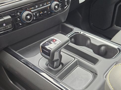 New 2026 Chevrolet Silverado 1500 ZR2 AWD/4WD image 15