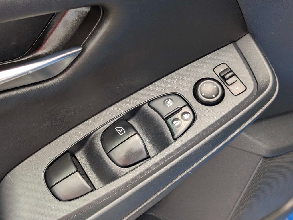 Used 2021 Nissan Sentra SV FWD image 14