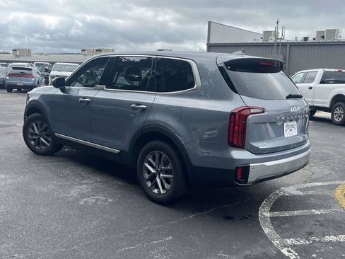 Used 2023 Kia Telluride LX AWD/4WD image 6