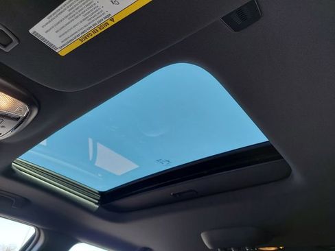 Used 2025 Dodge Durango R/T image 25