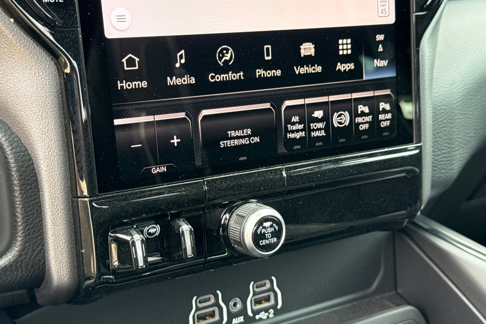 New 2026 RAM 3500 Laramie AWD/4WD image 23