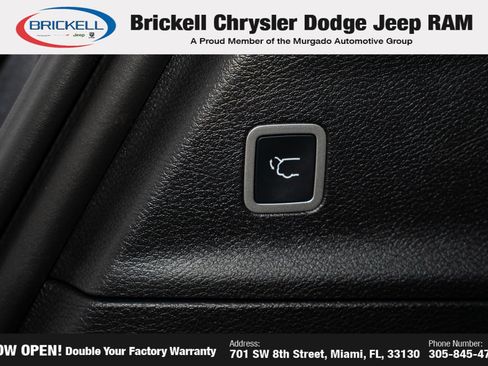 Used 2026 Chrysler Pacifica Select w/ S Appearance Package FWD image 10