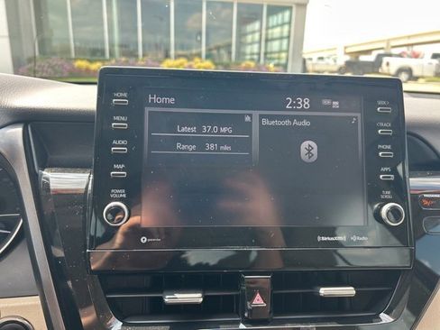 Used 2021 Toyota Camry XLE image 21