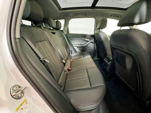 Used 2025 Audi Q6 e-tron Premium w/ Convenience Package image 24