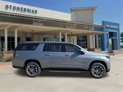 New 2026 Chevrolet Suburban LT w/ Comfort Package image 3