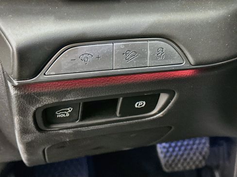 Used 2025 Genesis GV80 2.5T Standard AWD/4WD image 17