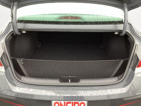 Used 2024 Hyundai Elantra SE FWD image 15